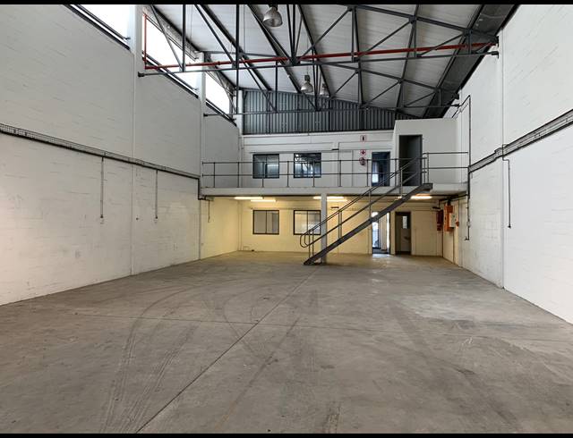 422M² FACTORY TO LET IN AIRPORT INDUSTRIA